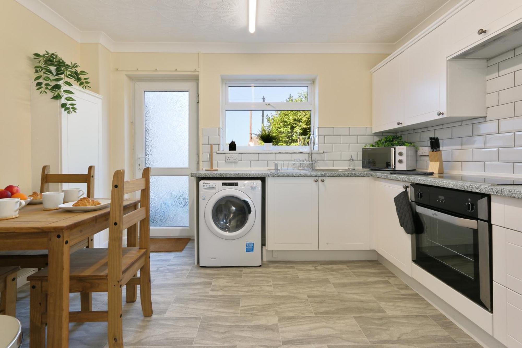Leconfield Close - Comfy House And Free Parking Kingston upon Hull Exterior foto
